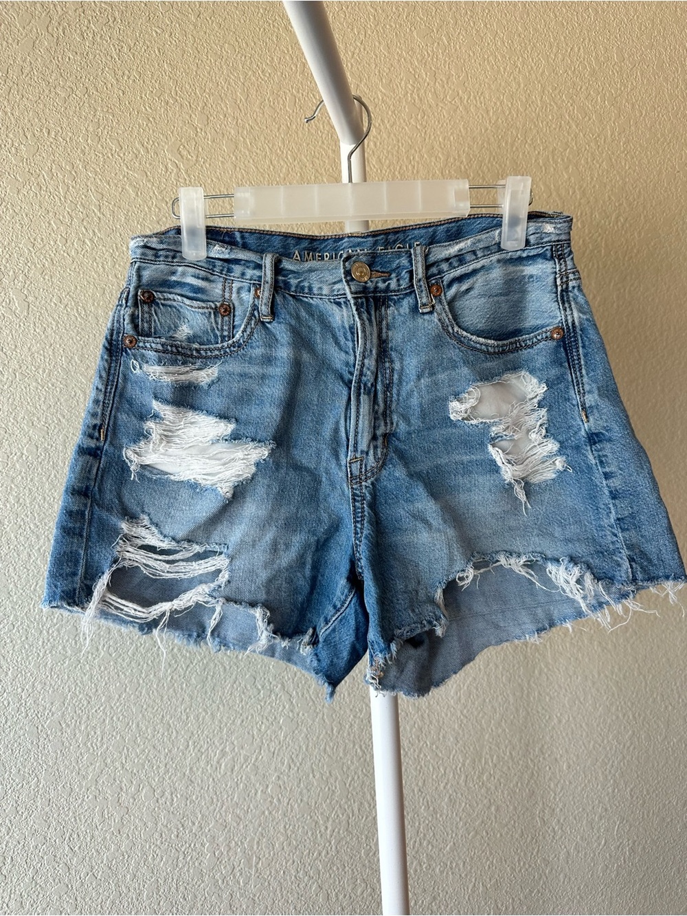 American Eagle 90s boyfriend denim shorts size 4